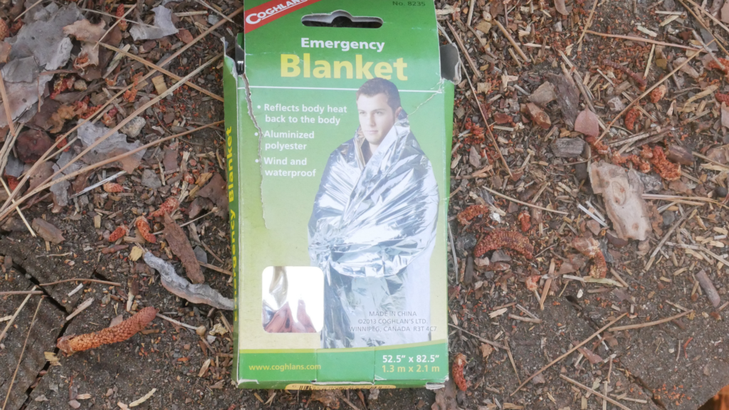 how do mylar emergency blankets work?